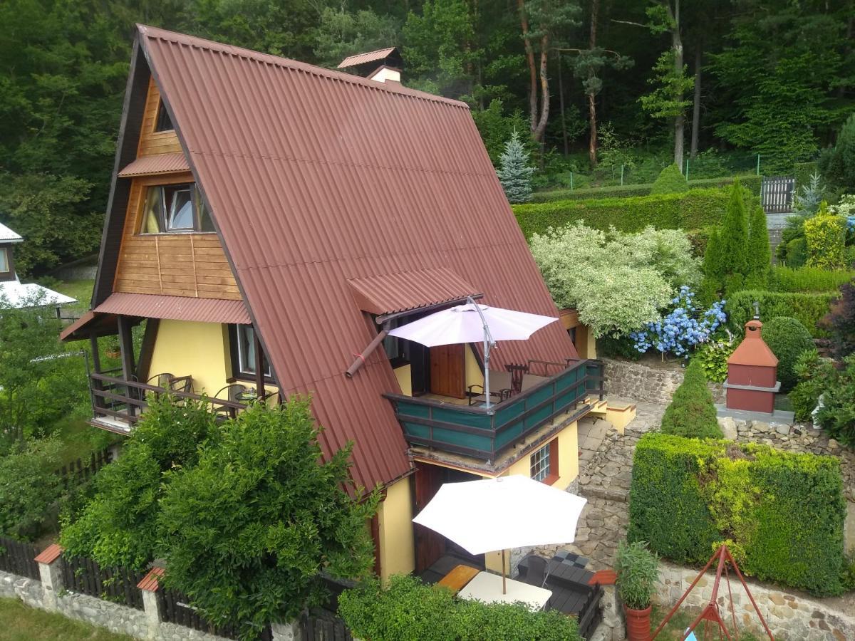 Domek Caloroczny Tresna Agata Экстерьер фото